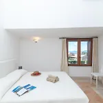 Apartment Feel So Good - Happy Murta Maria